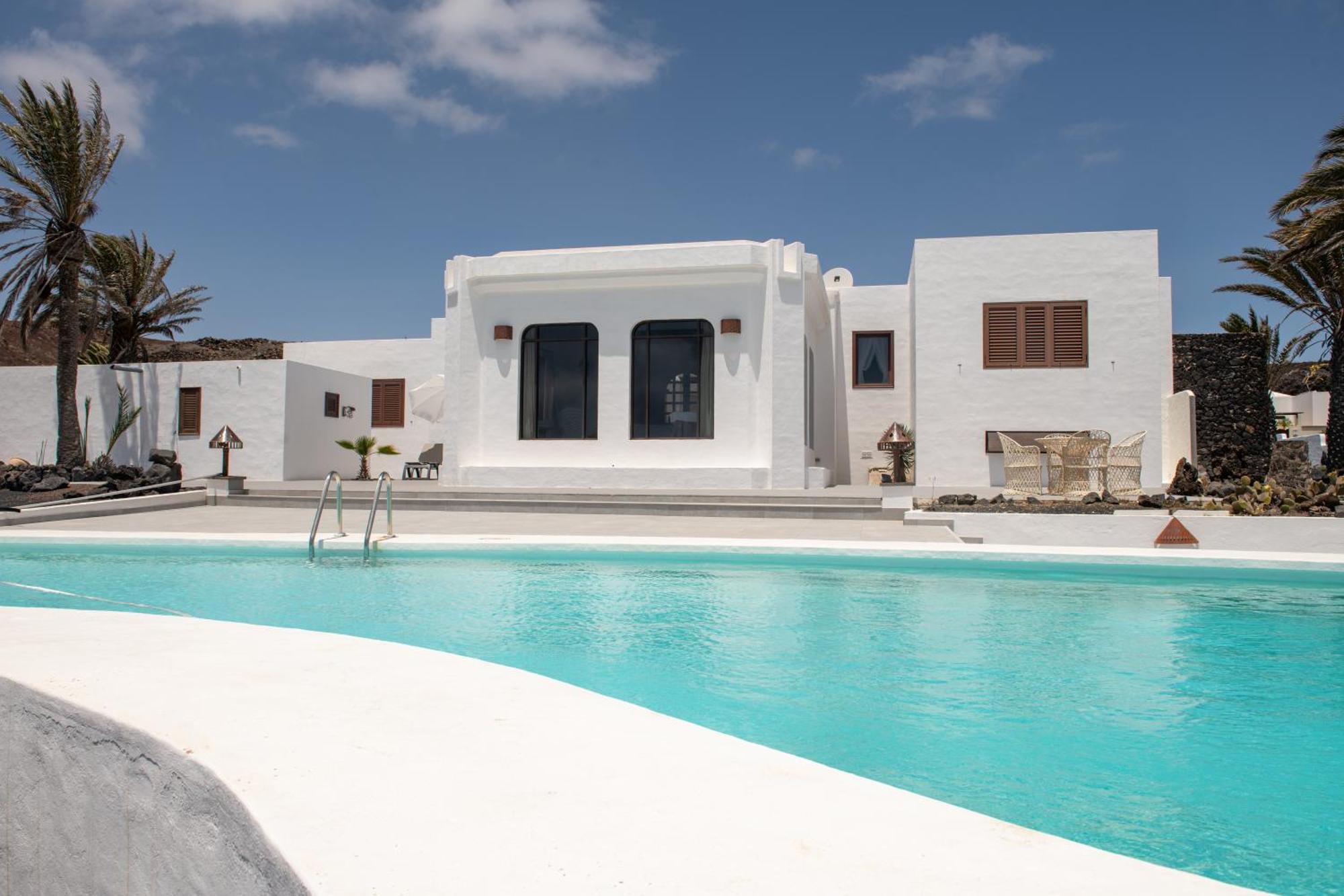 Villa Blanca Nudist Place Charco del Palo Exterior photo