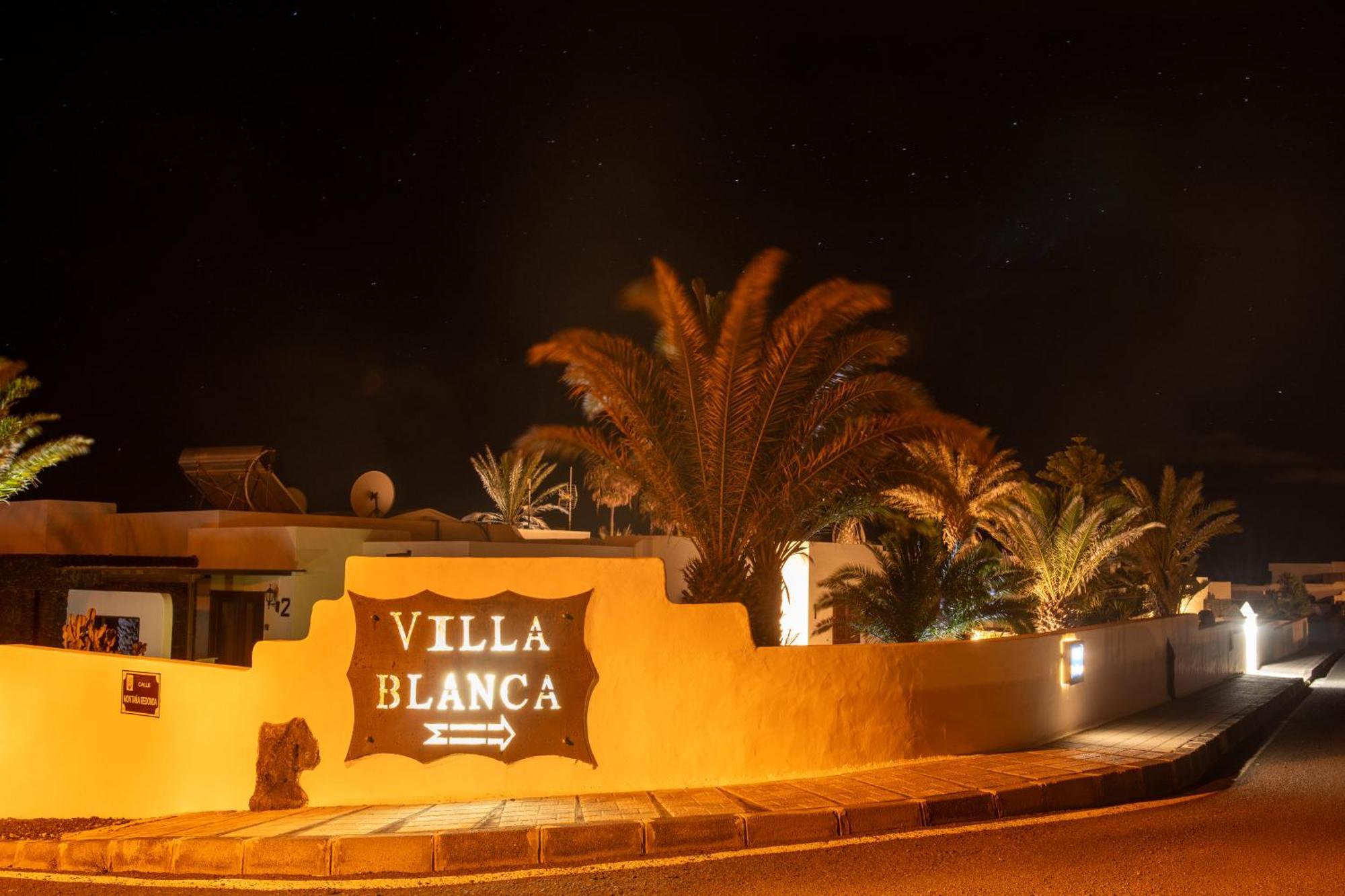 Villa Blanca Nudist Place Charco del Palo Exterior photo