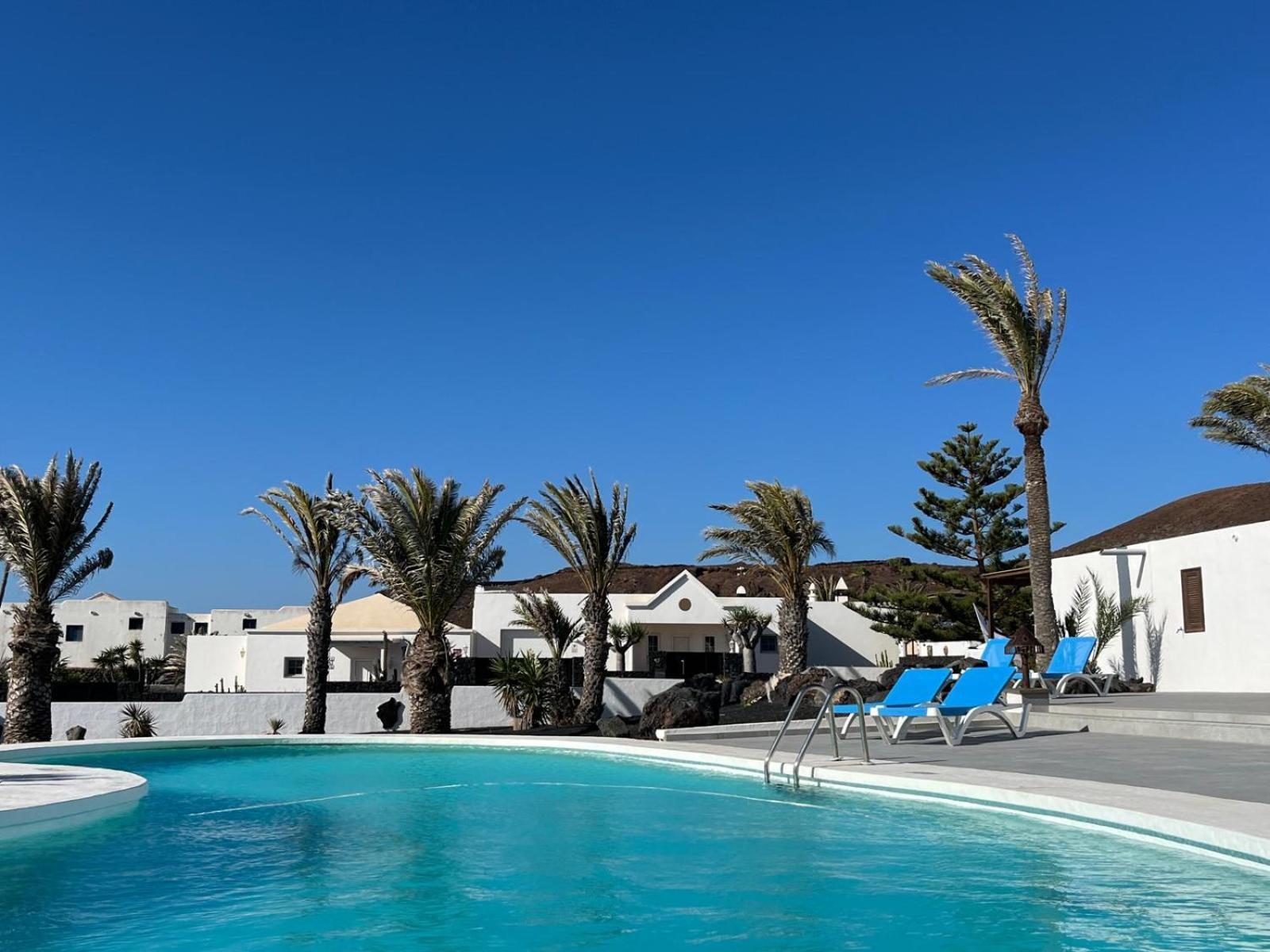 Villa Blanca Nudist Place Charco del Palo Exterior photo